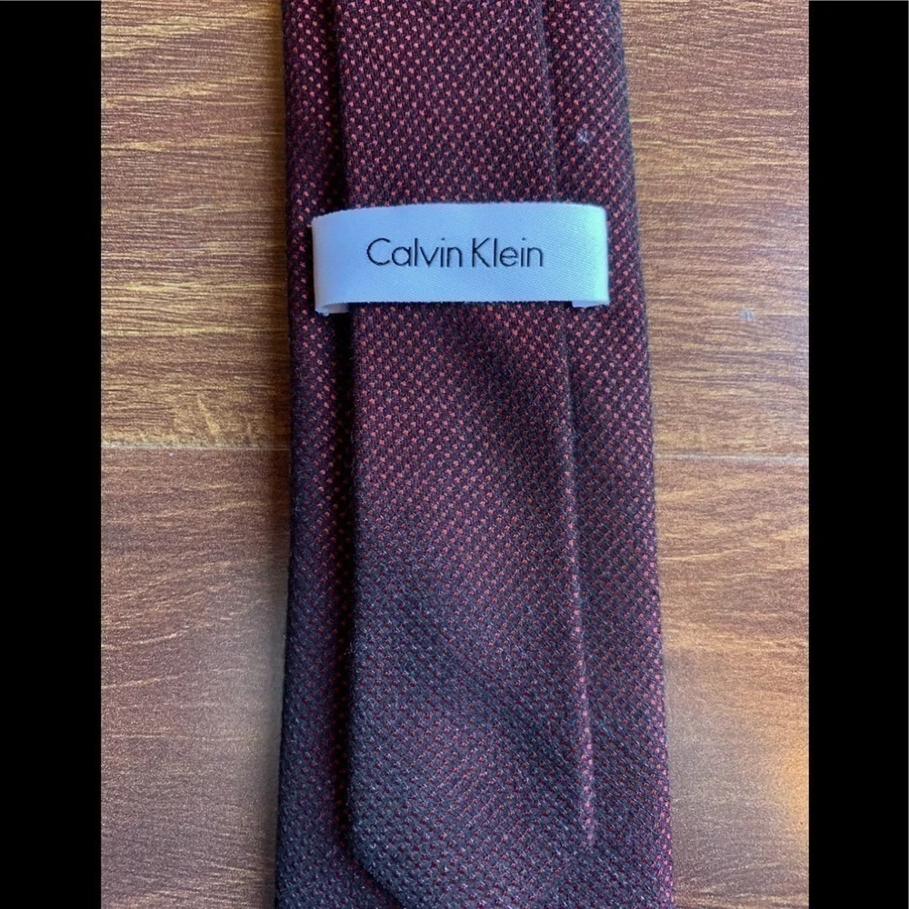 CALVIN KLEIN Burgundy Silk Viscose Necktie